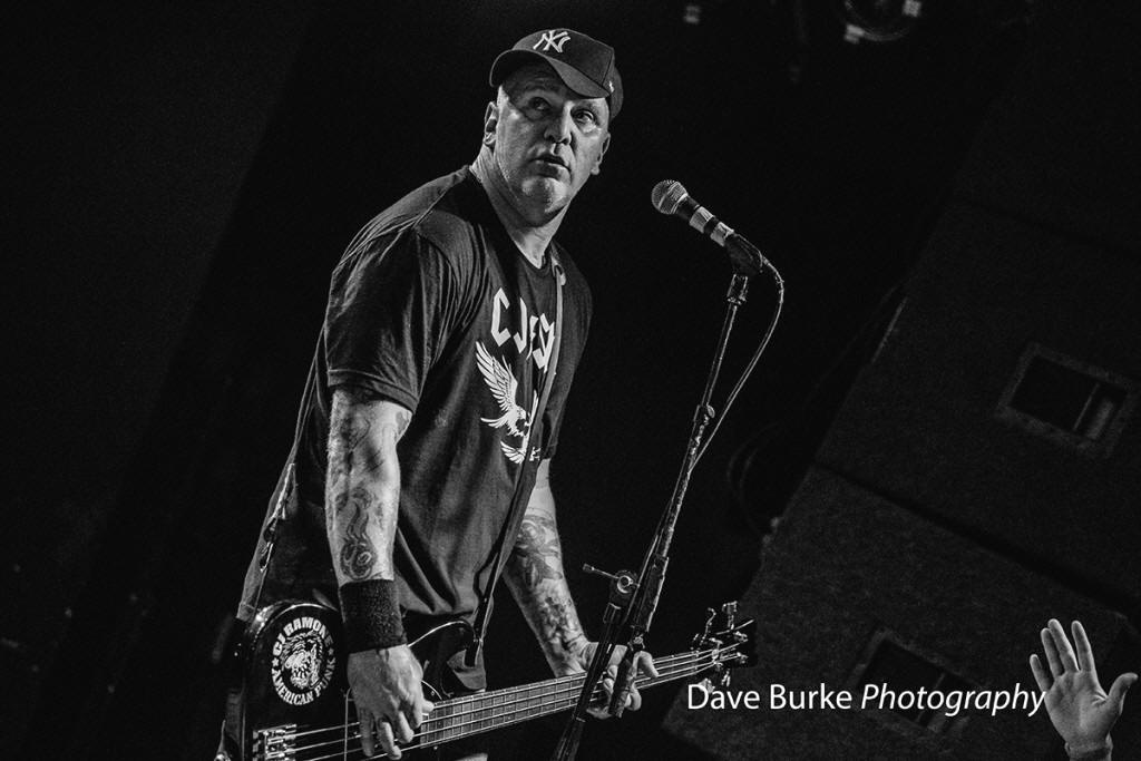 CJ Ramone Ao Vivo no The Lounge em inferior Chicago, IL - 07 de junho de 2015. Crdito de foto: Dave Burke fotografa.